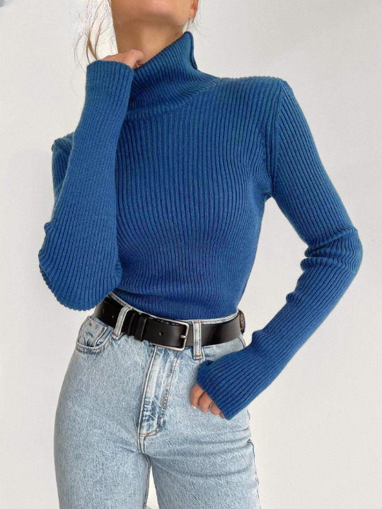 Sweter Damski Stylowy z Miękkiego Materiału z Unikalnym Wzorem