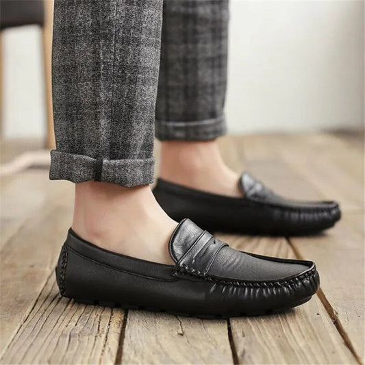 Męskie Eleganckie Skórzane Loafersy z Praktycznym Designem