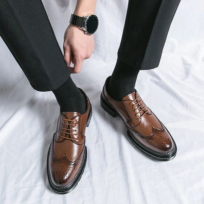 Męskie Eleganckie Skórzane Buty z Wingtip Brogue z Solidną Podeszwą