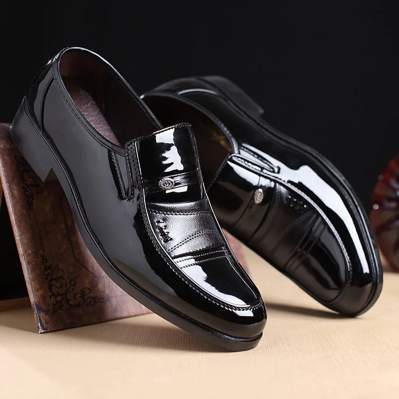 Męskie Eleganckie Skórzane Loafery z Błyszczącym Wykończeniem
