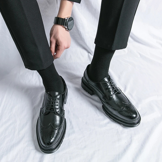 Męskie Eleganckie Skórzane Buty z Wingtip Brogue z Solidną Podeszwą