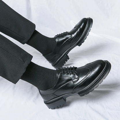 Męskie Eleganckie Skórzane Buty z Wingtip Brogue z Solidną Podeszwą