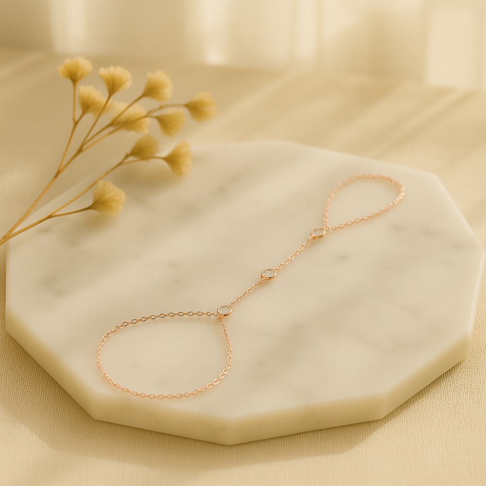 Bransoletka damska z regulowanym sznurkiem i kryształowym pierścieniem 2