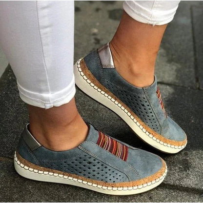 Damskie Loafersy z Perforowaną Cholewką
